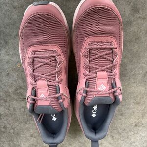 Columbia Women's Rose Athletic Shoes
